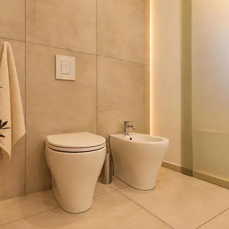 Elce - Historic Beams & Modern Design Apartment